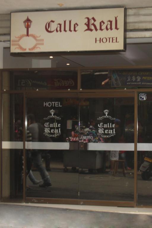 Hotel Calle Real Medellín Zewnętrze zdjęcie